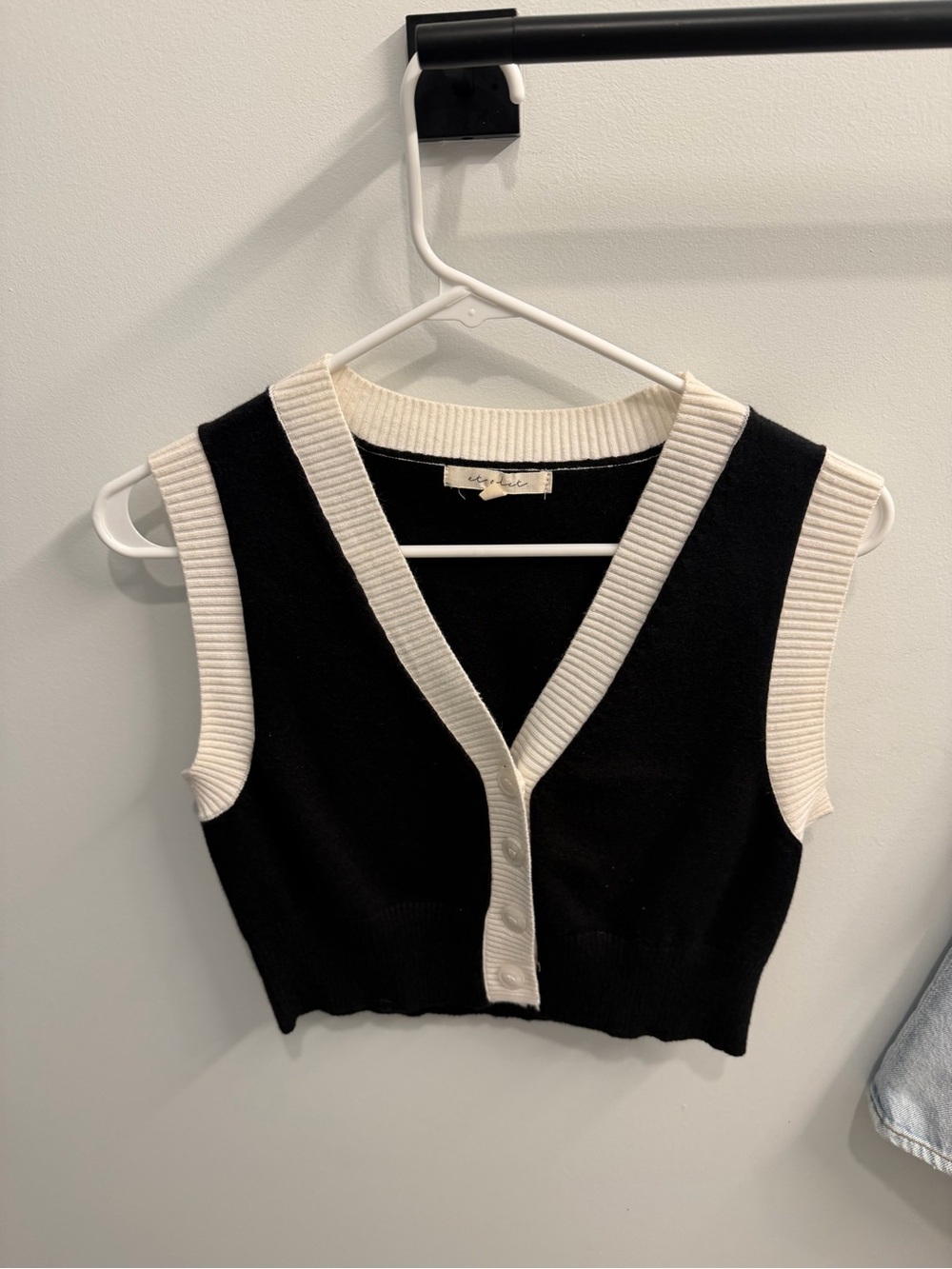 Et Clet Black & Ivory Contrast Trim Cropped Knit Cardigan Vest Size S